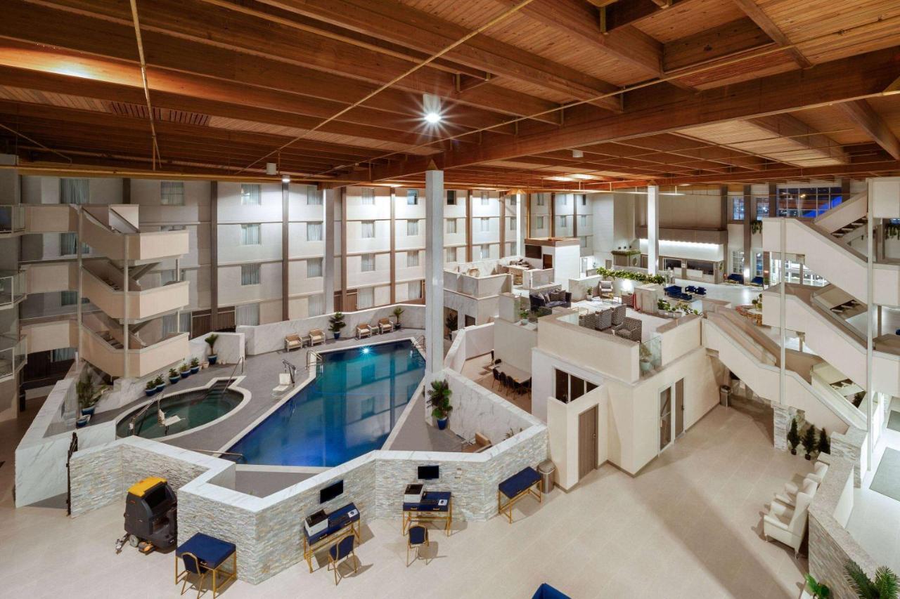 Отель Wyndham Dfw Airport Ирвинг Экстерьер фото
