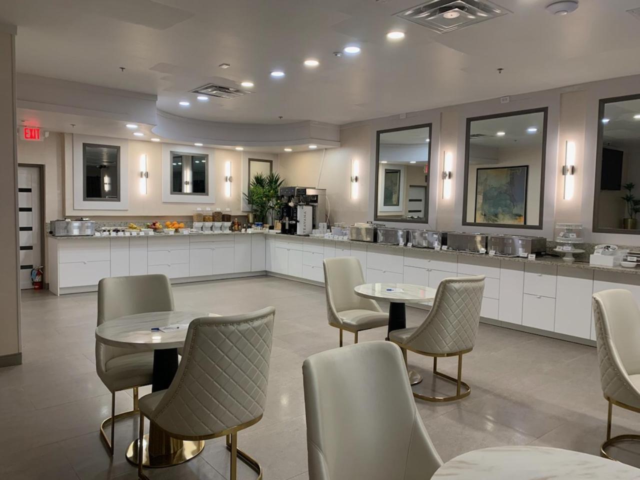 Отель Wyndham Dfw Airport Ирвинг Экстерьер фото